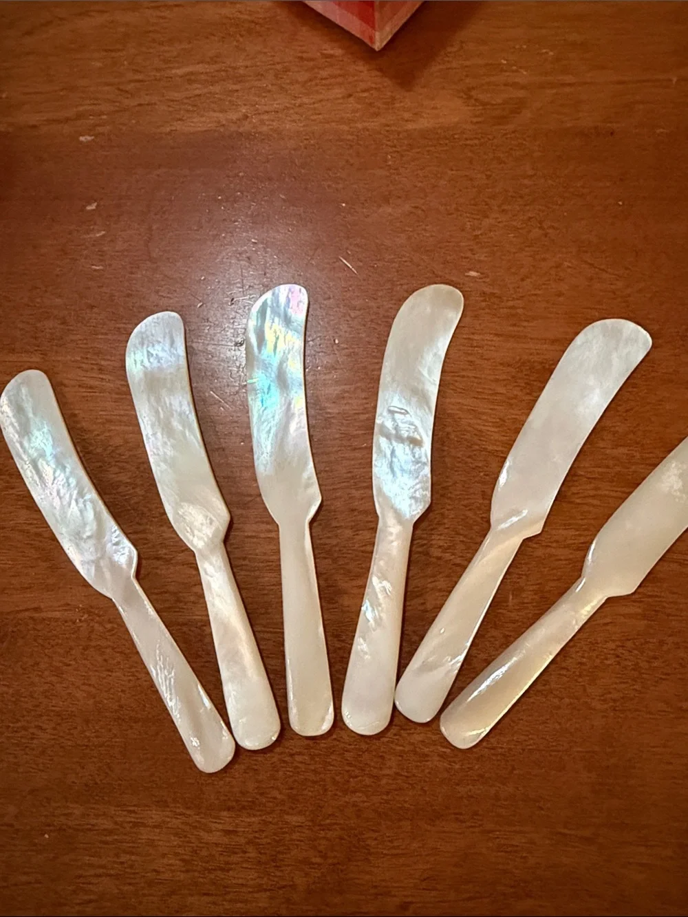 Mother-of-Pearl Butter Knife Set